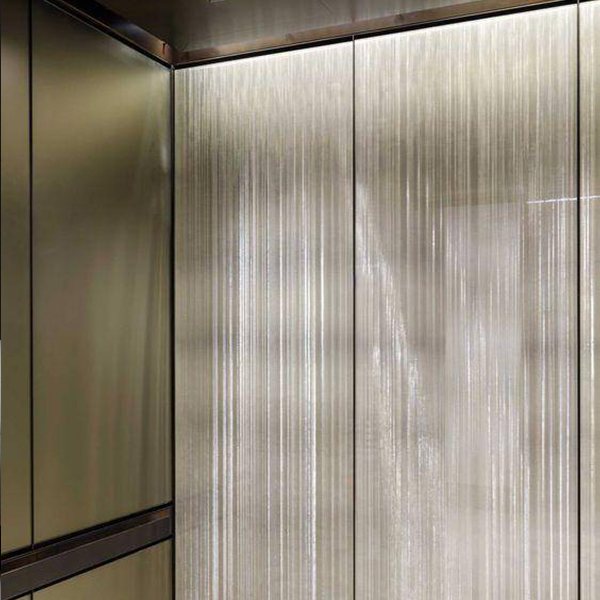 Metal mesh laminated glass for interior decoration