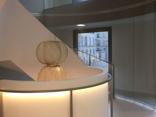 Spiral architectural mesh is used for interior decoration.